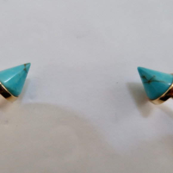 WANDERLUST & CO  cone end Bangle bracelet - Picture 4 of 4